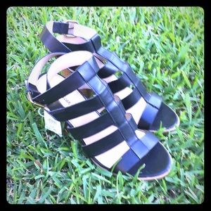 American Eagle Heels sz 9 NWT